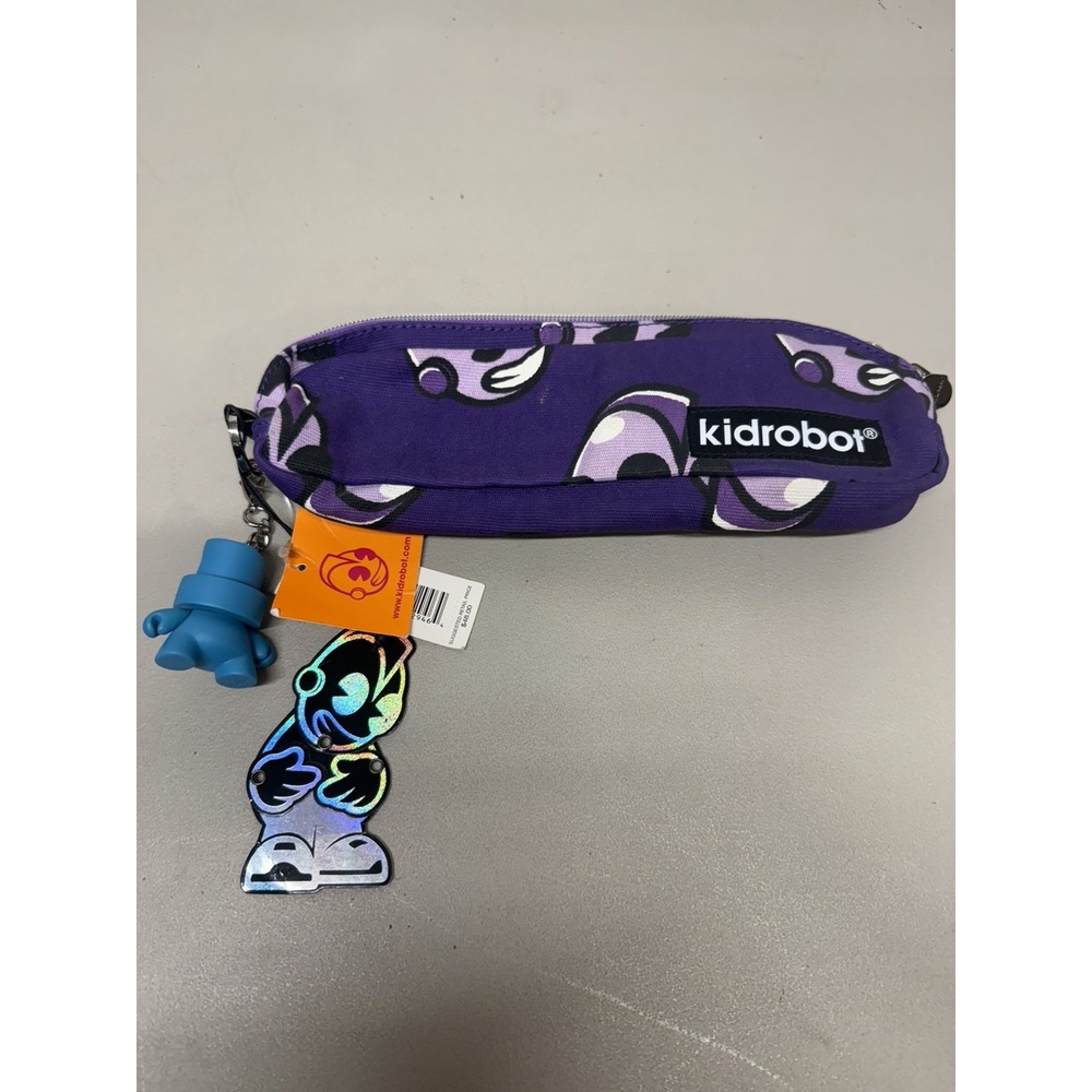 Kidrobot Pencil Case Pouch Includes FatCap Vinyl Figure BRAND NEW 2008 Purple